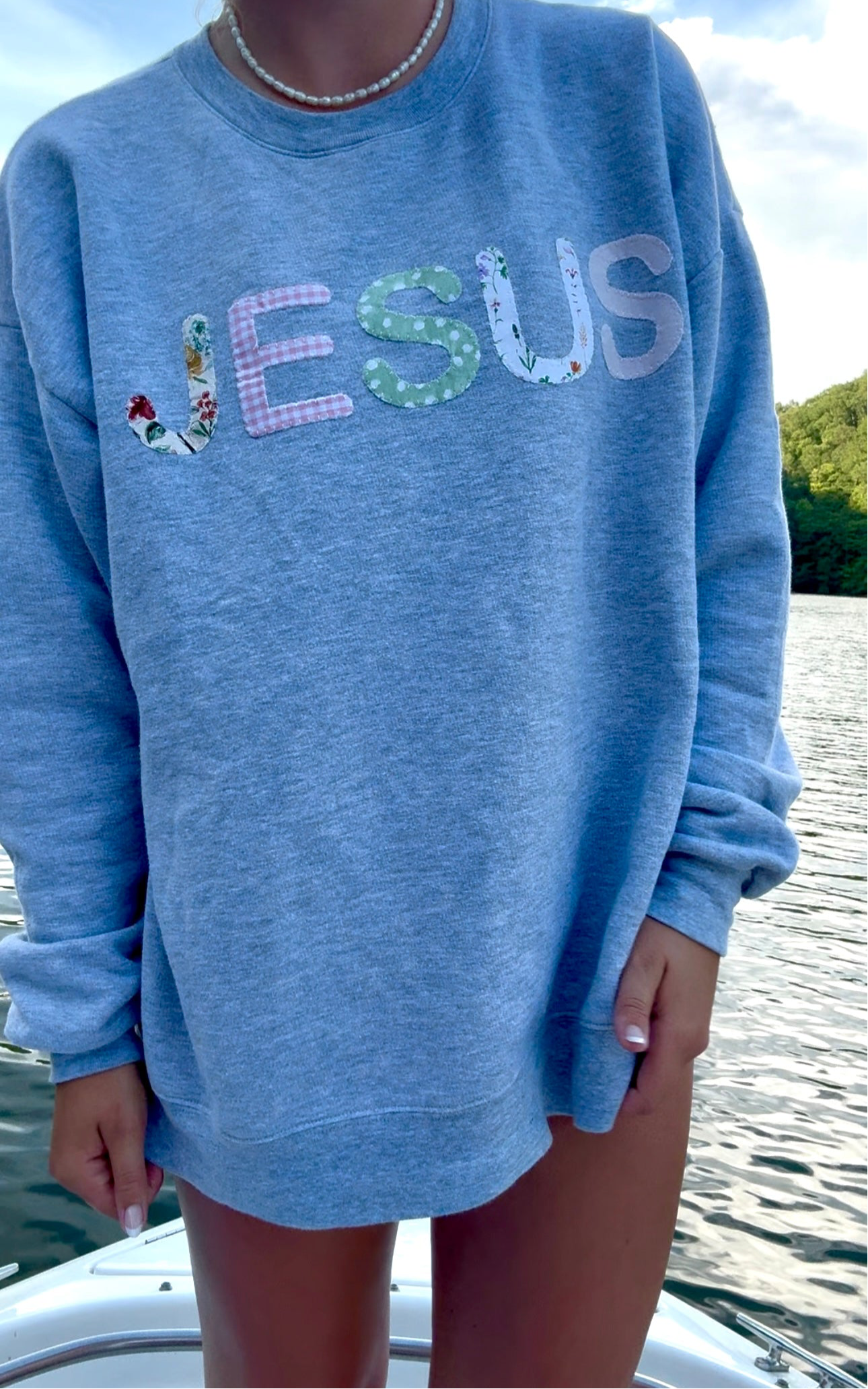 JESUS Crewneck ✝️