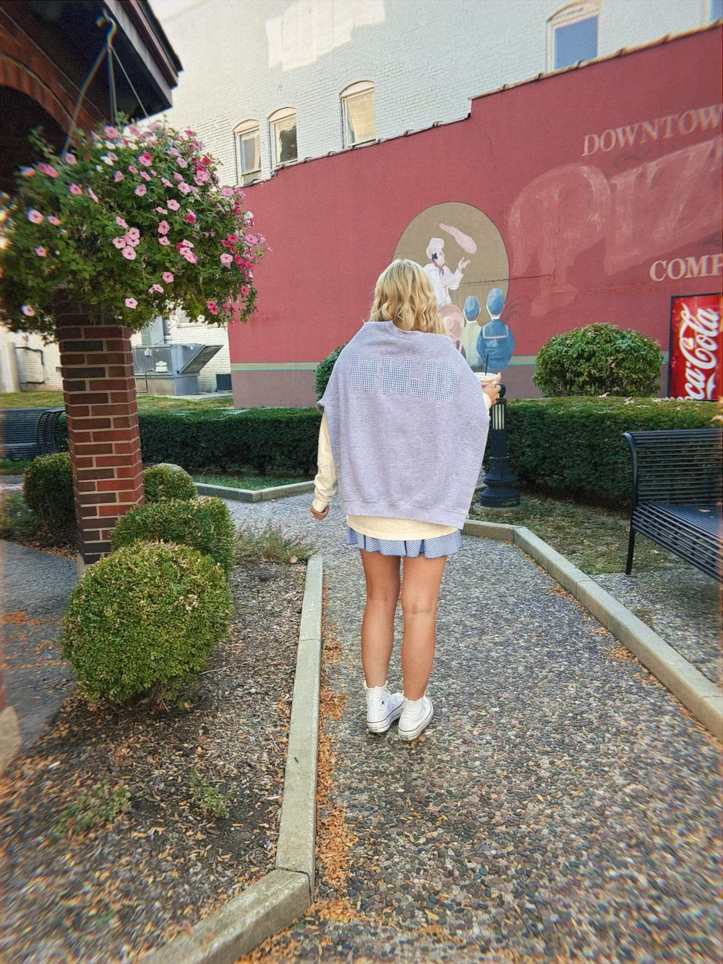 *NEW* WWJD Crewneck βοΈπ