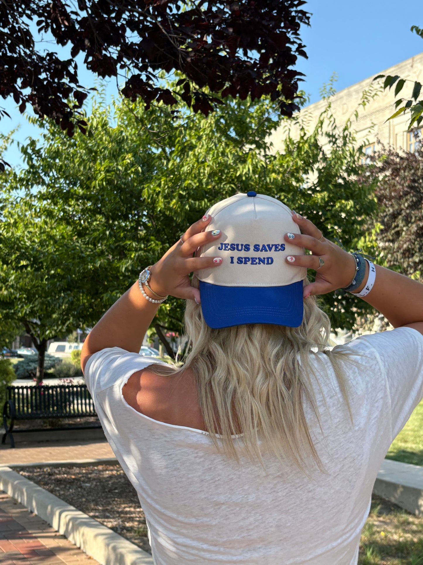 *NEW* Jesus Saves Trucker Hat ✝️🧢