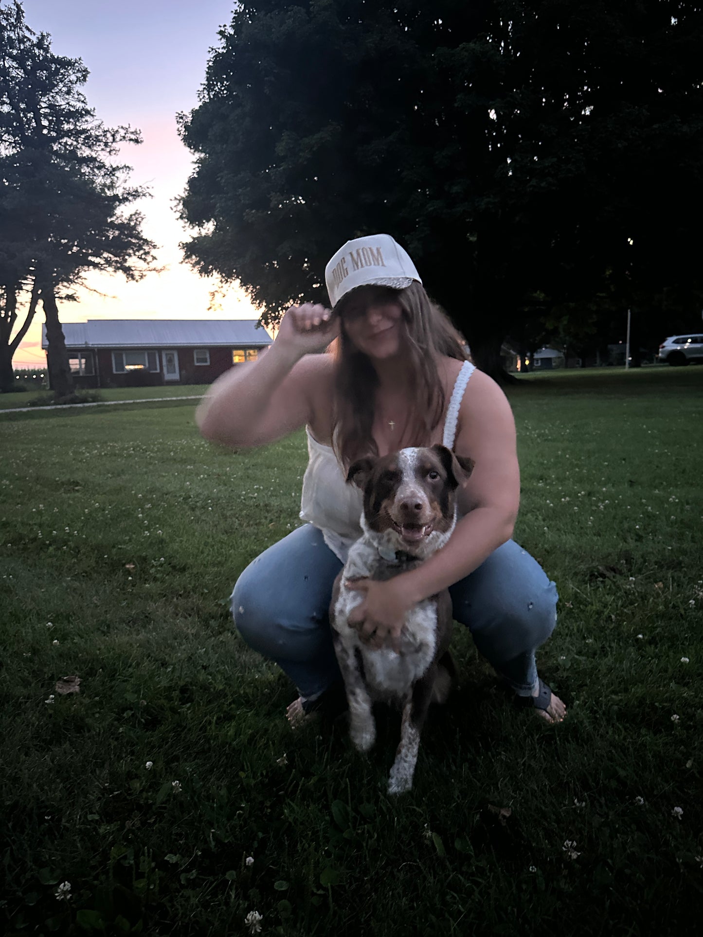 *NEW* Dog Mom Trucker Hat 🐶🧢