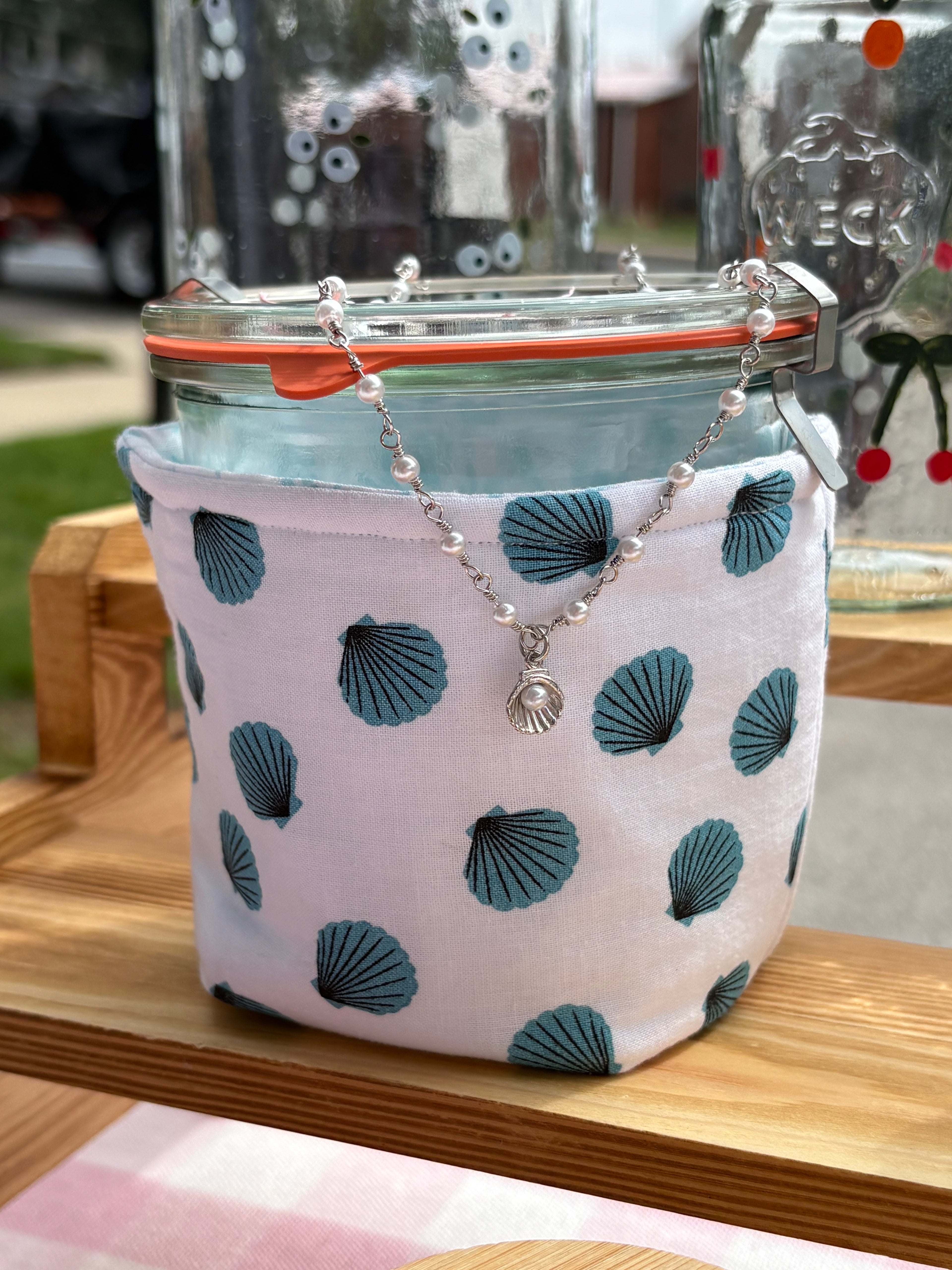 Silver Clamshell Necklace