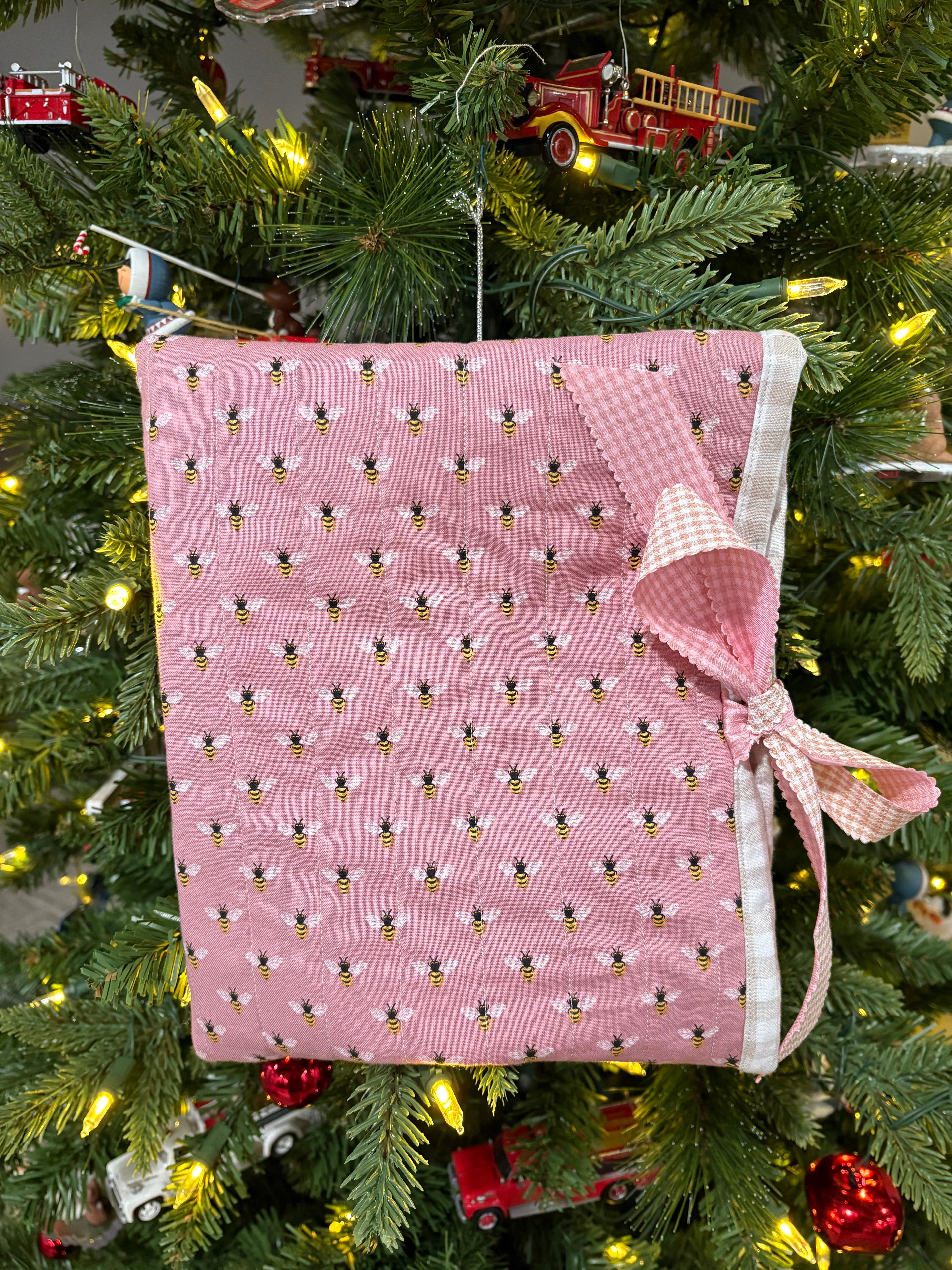 Bees Book Sleeve 🐝