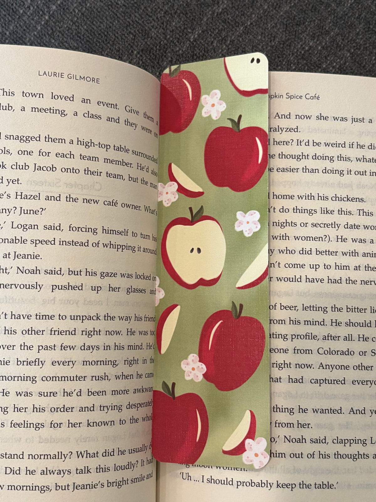 Apple Bookmark