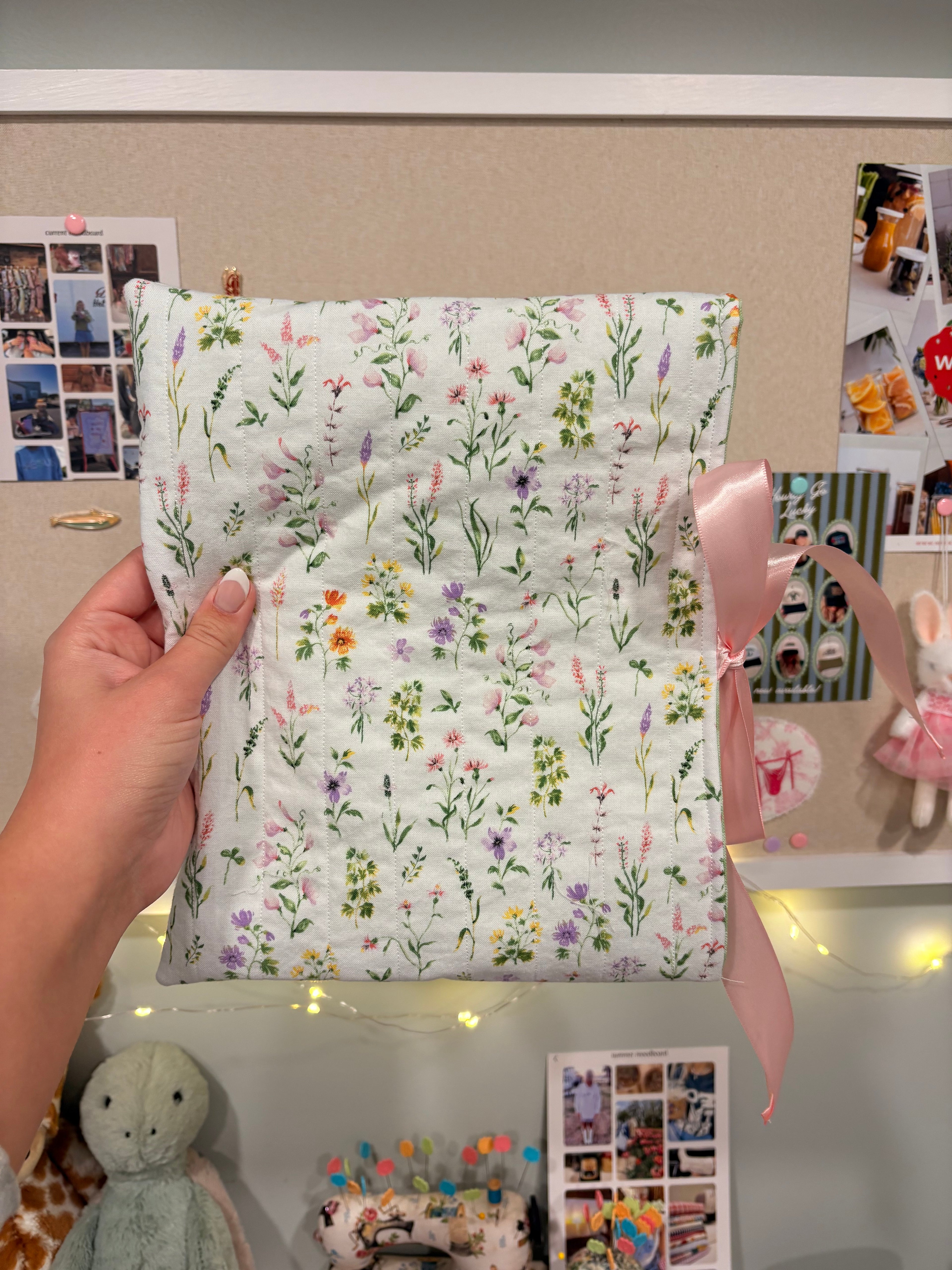 Wildflower Book Sleeve